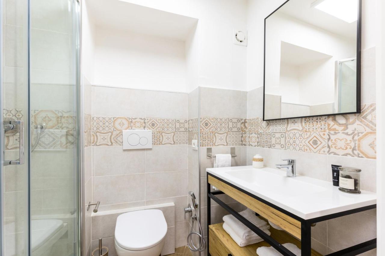 Gentile Suites - Private * Rom